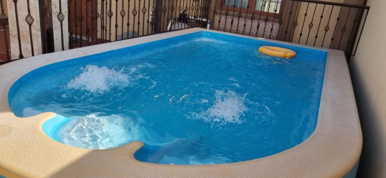 Luxury For Rent Villa